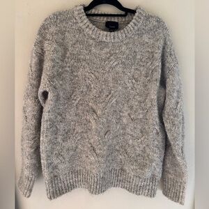 Lumiere Size Small Cozy Gray Cable Knit Sweater